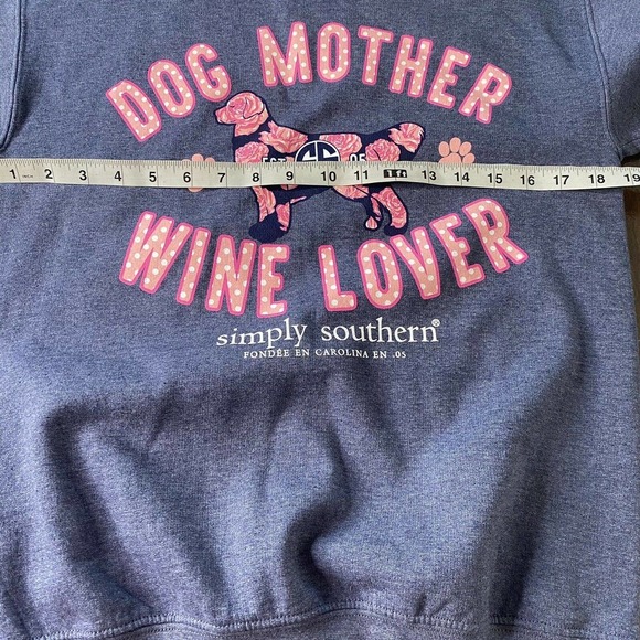 Simply Southern Sz Medium Dog Mother Wine Lover Graphic Sweatshirt Gray - Picture 6 of 7